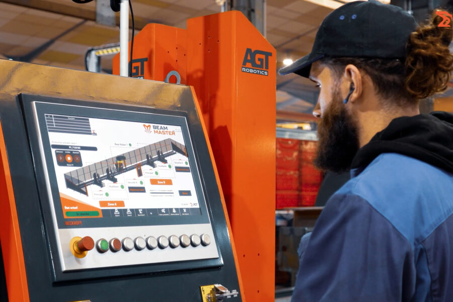 operator using beammaster hmi