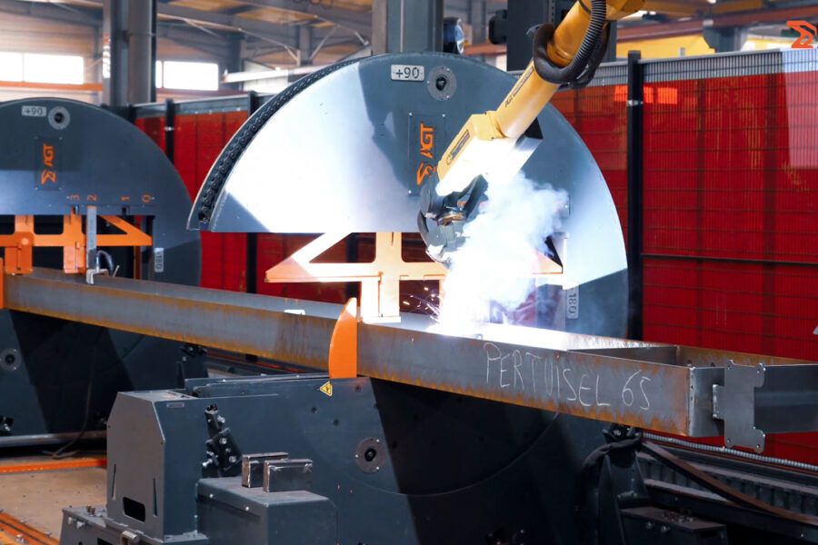 beammaster welding a beam
